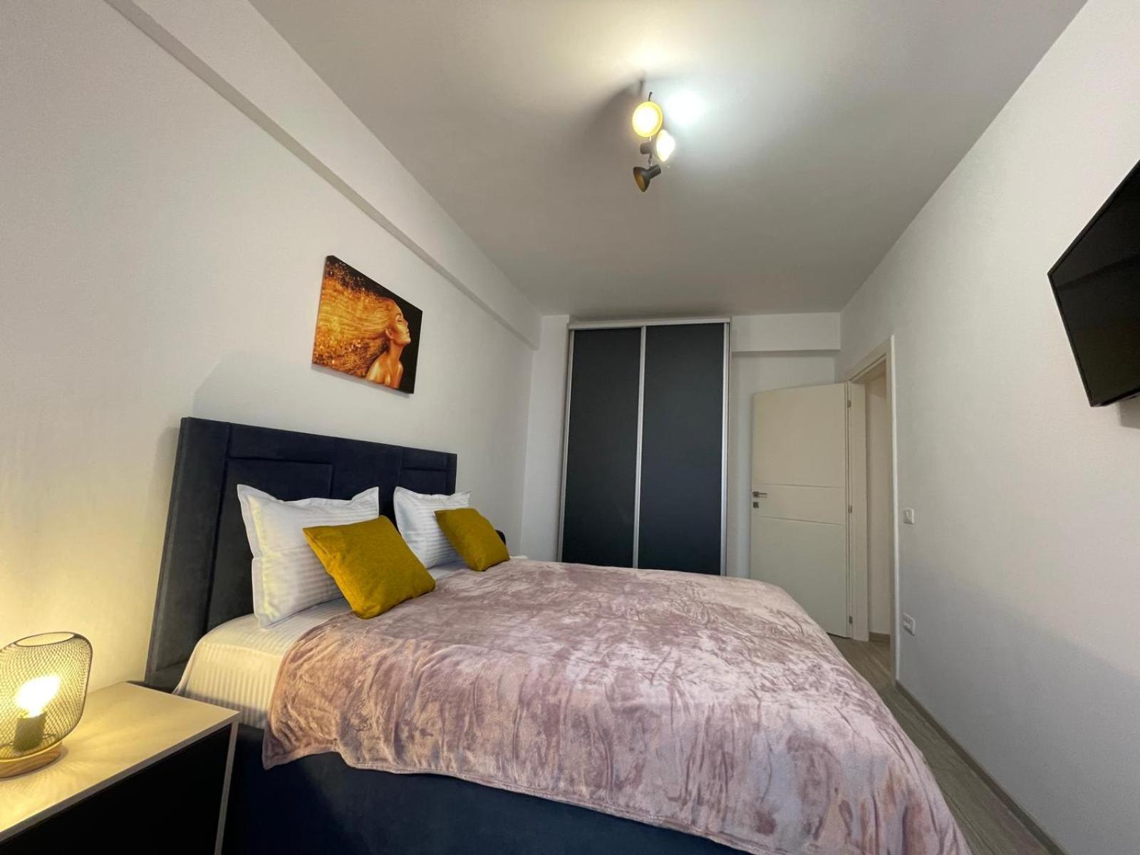 Palas Retreat - Q Residence 雅西 外观 照片