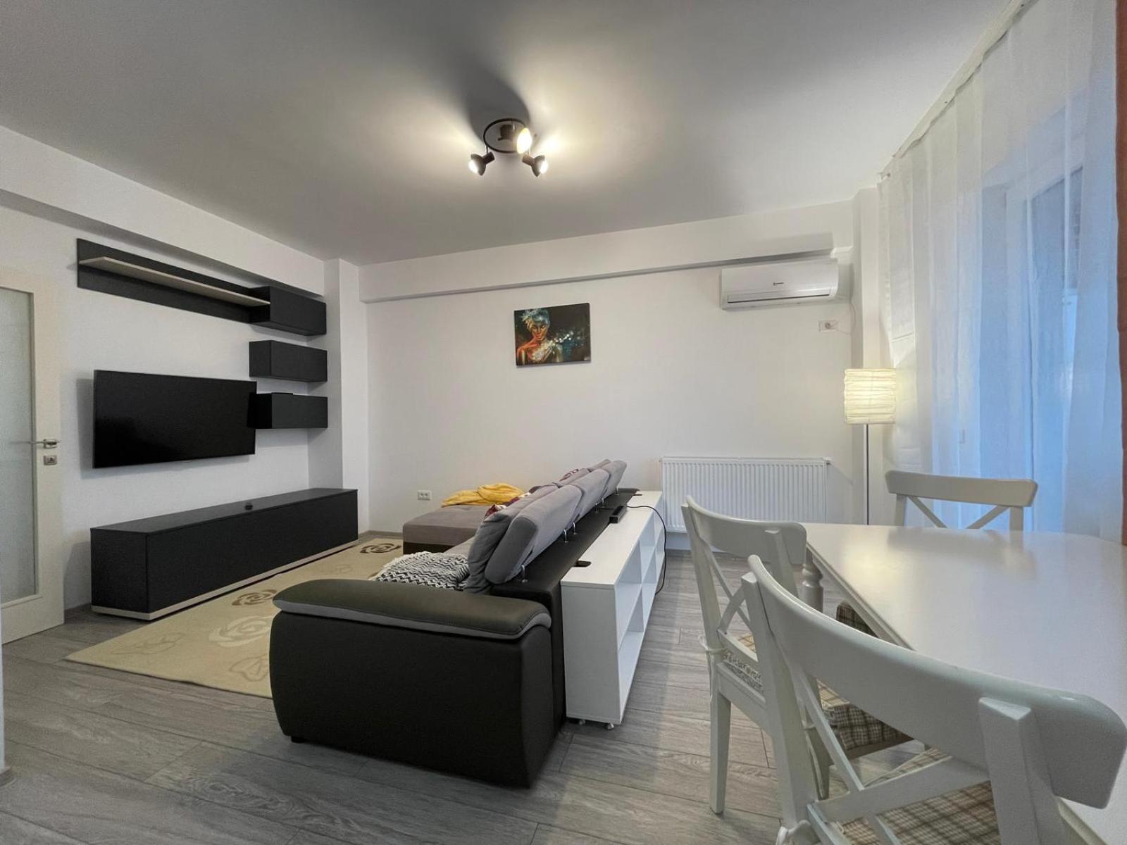 Palas Retreat - Q Residence 雅西 外观 照片