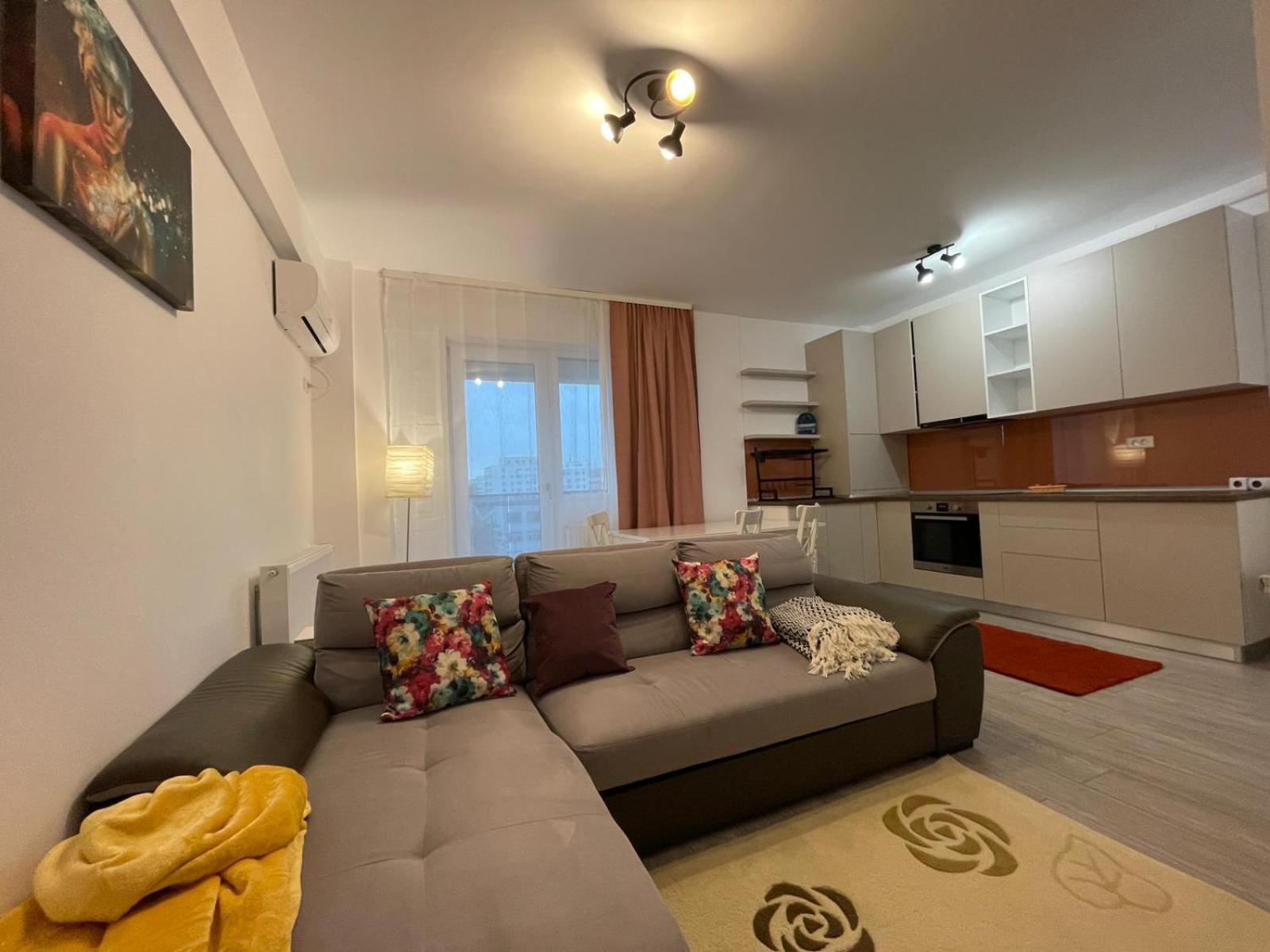 Palas Retreat - Q Residence 雅西 外观 照片