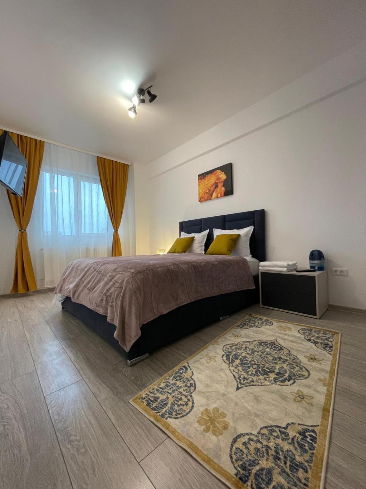Palas Retreat - Q Residence 雅西 外观 照片