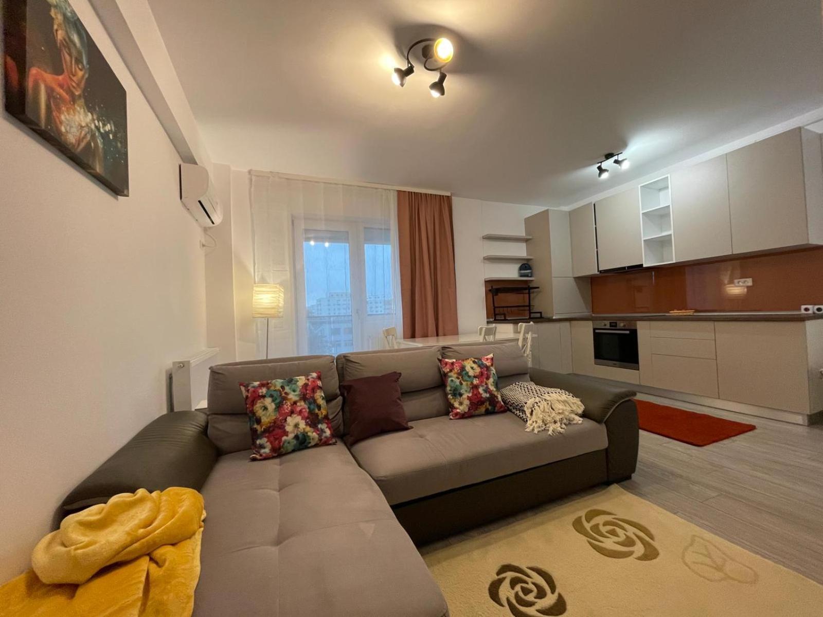 Palas Retreat - Q Residence 雅西 外观 照片