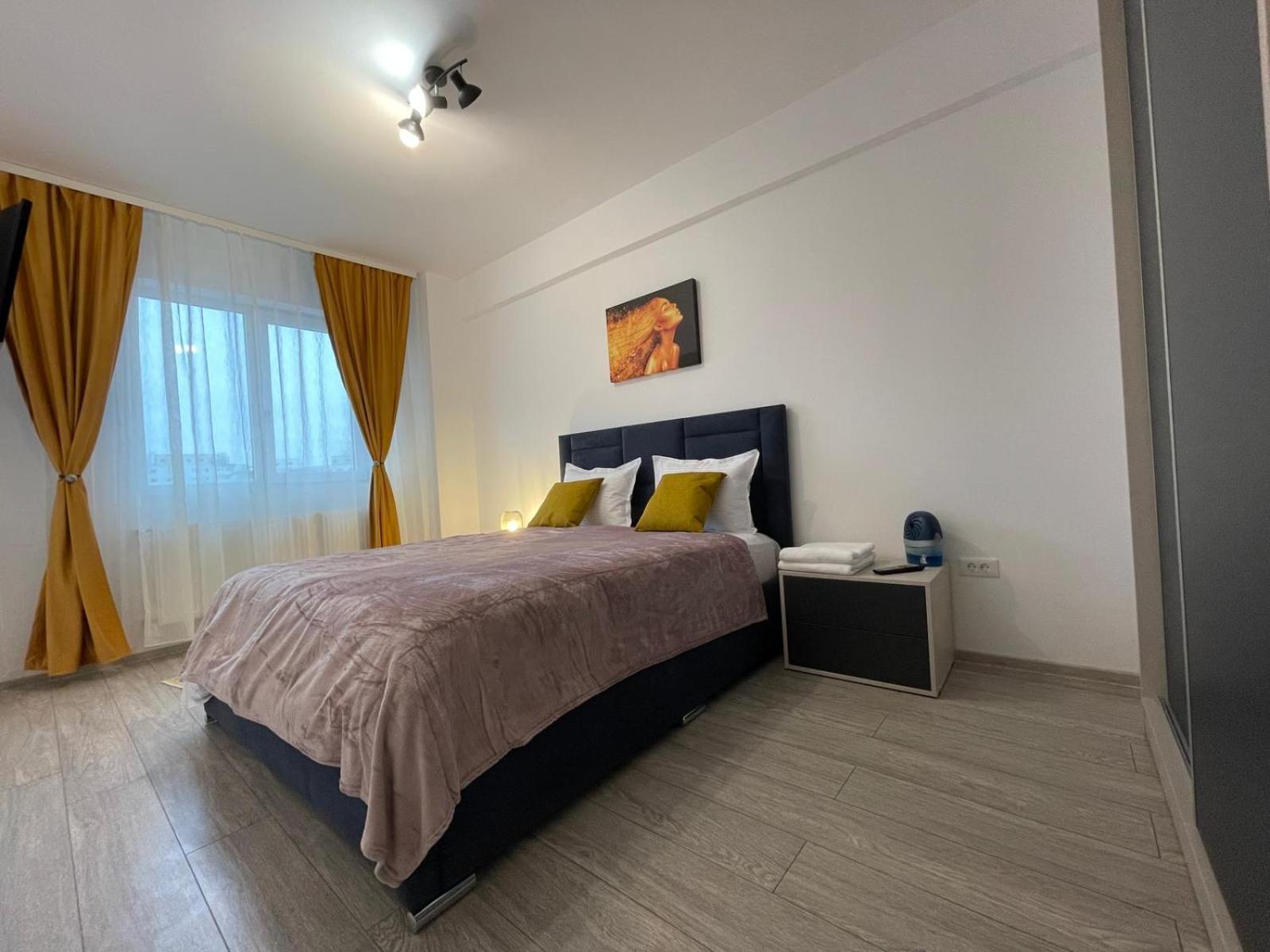 Palas Retreat - Q Residence 雅西 外观 照片