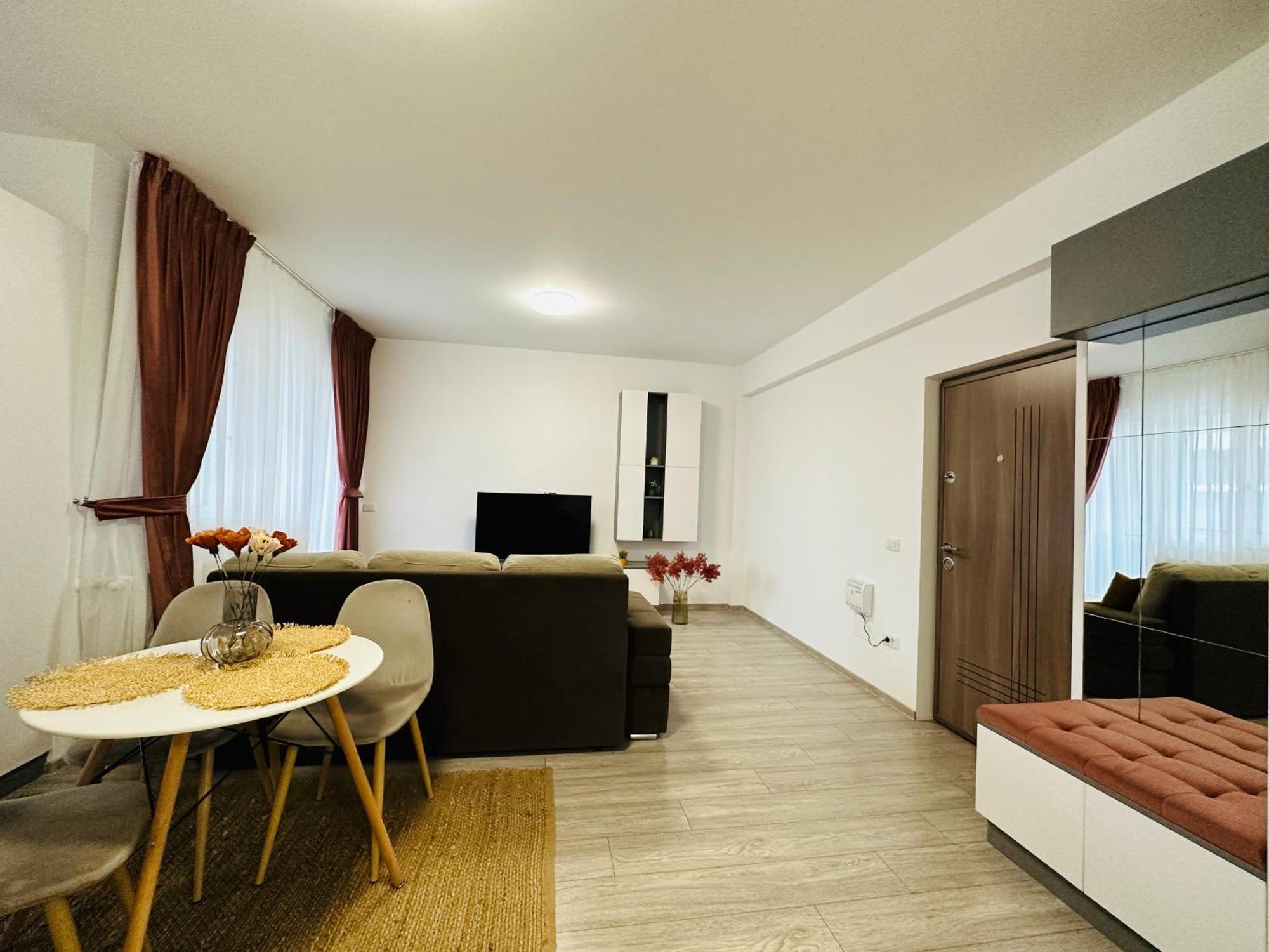 Palas Retreat - Q Residence 雅西 外观 照片