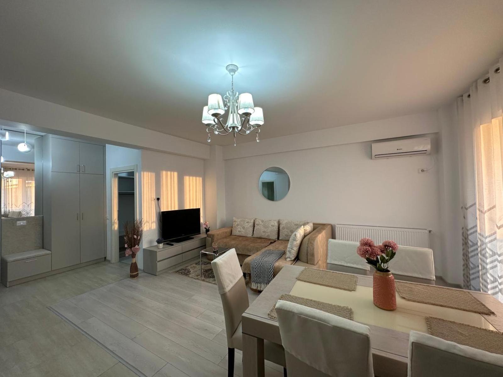 Palas Retreat - Q Residence 雅西 外观 照片